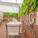 Отель Dinya