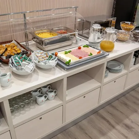 Dinya Hotel