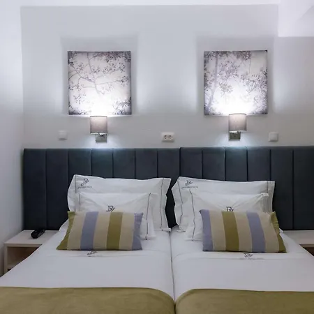 Hotel Dinya