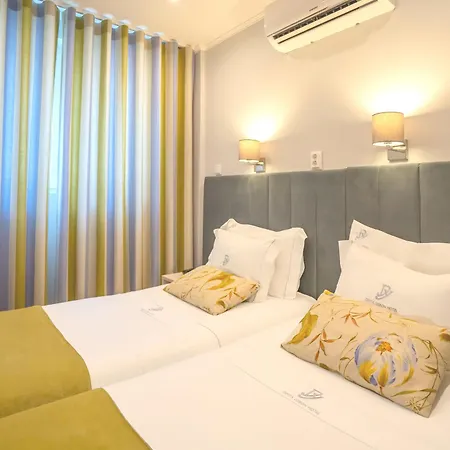Dinya Hotel