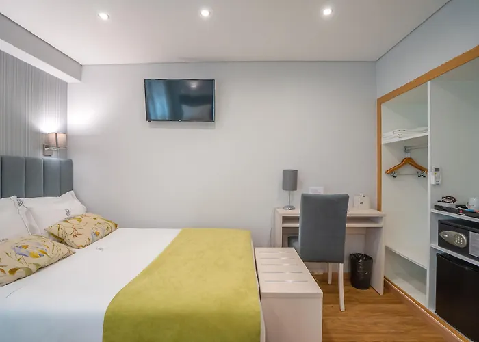 Dinya فندق Lisboa